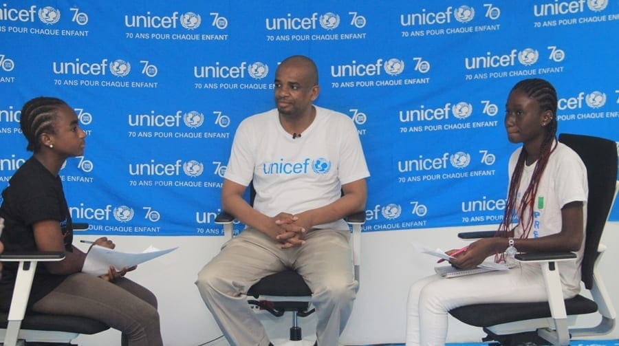 Le Représentant-résident de l’UNICEF en Côte d’Ivoire sensibilise les femmes à l’allaitement maternel exclusif