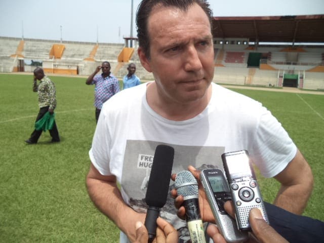 Football/Eliminatoires CAN 2019 : Marc Wilmots visite les installations du stade de Bouaké