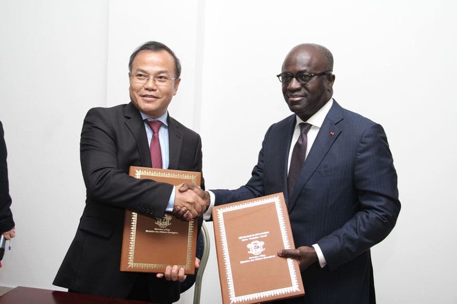 Suppression de visa entre la Côte d’Ivoire et le Vietnam pour les détenteurs de passeports diplomatiques