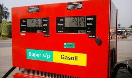 Côte d’Ivoire : le litre de l’essence super passe de 570 à 593 Fcfa, soit une hausse de 23 Fcfa