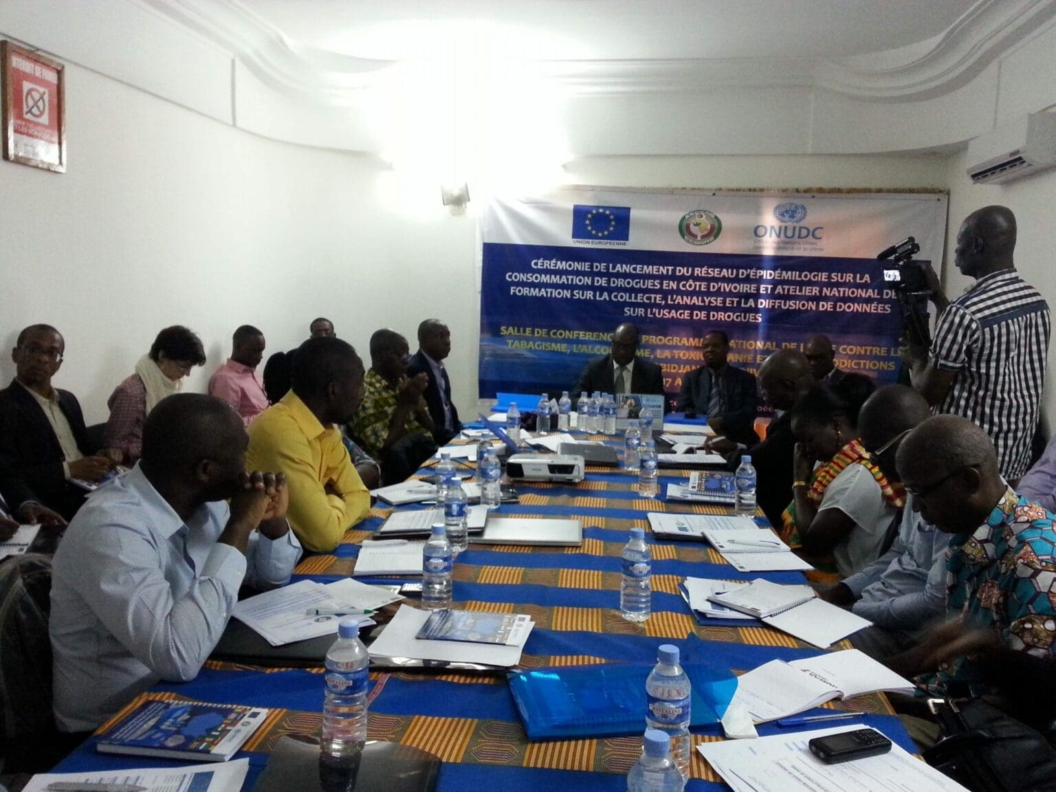 Plus de 6.000 usagers de drogues dénombrés dans 70 fumoirs en 2014 à Abidjan (ministère de la Santé)