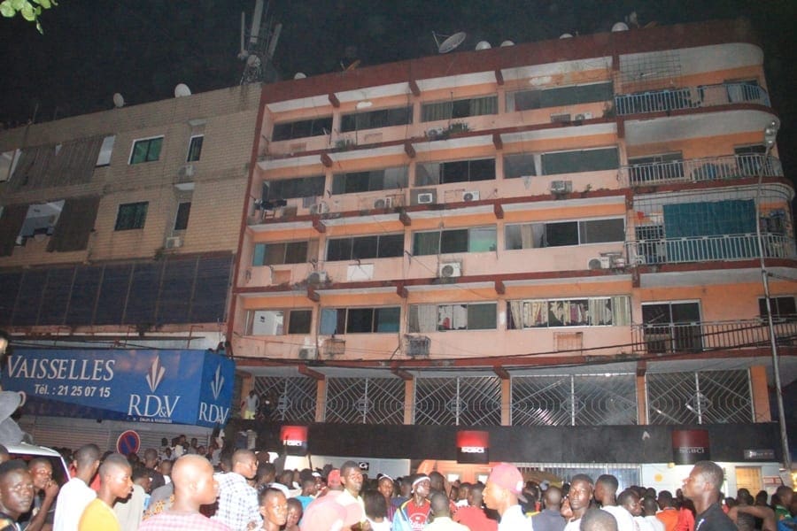 Un incendie circonscrit dans un immeuble abritant une banque à Treichville, dans le Sud d’Abidjan