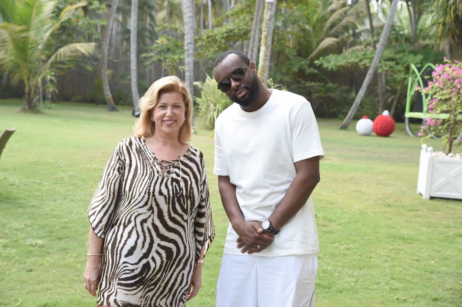 Fally Ipupa et Maître Gims, en visite chez Dominique Ouattara à Assinie