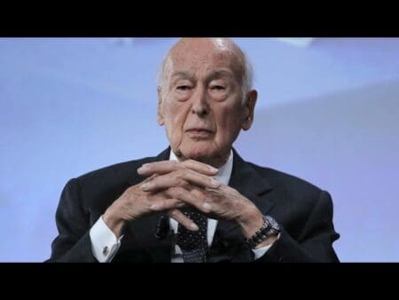 « Au revoir » Giscard d’Estaing, doyen de la Ve République
