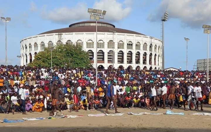 Lutte -Tournoi Inter du Ramadan : Huit mille spectateurs inondent le parc
