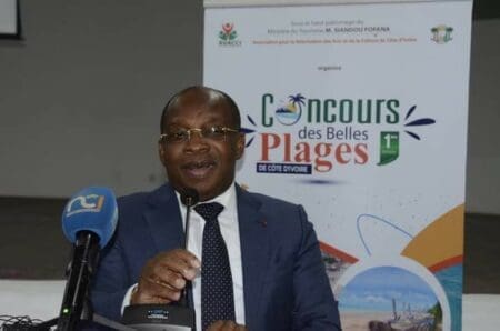 Projet  » Belles plages pour tous » : Le Ministre Siandou lance le concours national des belles plages de Côte d’Ivoire