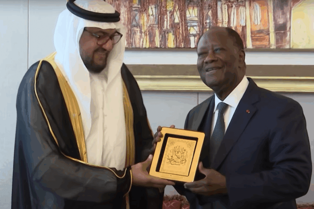Alassane Ouattara, lauréat du Prix Africain pour la Promotion de la Paix