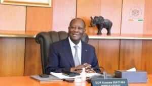 🇨🇮 PRÉSIDENTIELLE 2025 : LE CONSEIL CONSTITUTIONNEL CONFIRME LA VICTOIRE D’ALASSANE OUATTARA DÈS LE PREMIER TOUR