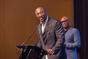 Afrik Bank engage la jeunesse ivoirienne à oser l’entrepreneuriat