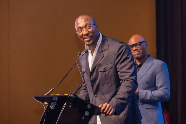 Afrik Bank engage la jeunesse ivoirienne à oser l’entrepreneuriat